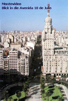 Montevideo: Blick in die Avenida 18 de Julio