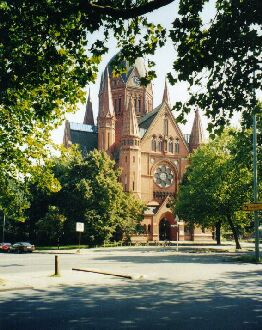 Heilig-Kreuz-Kirche