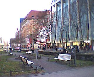 Eine Stadtrundfahrt durch Berlin - Tauentzienstrasse und KaDeWe